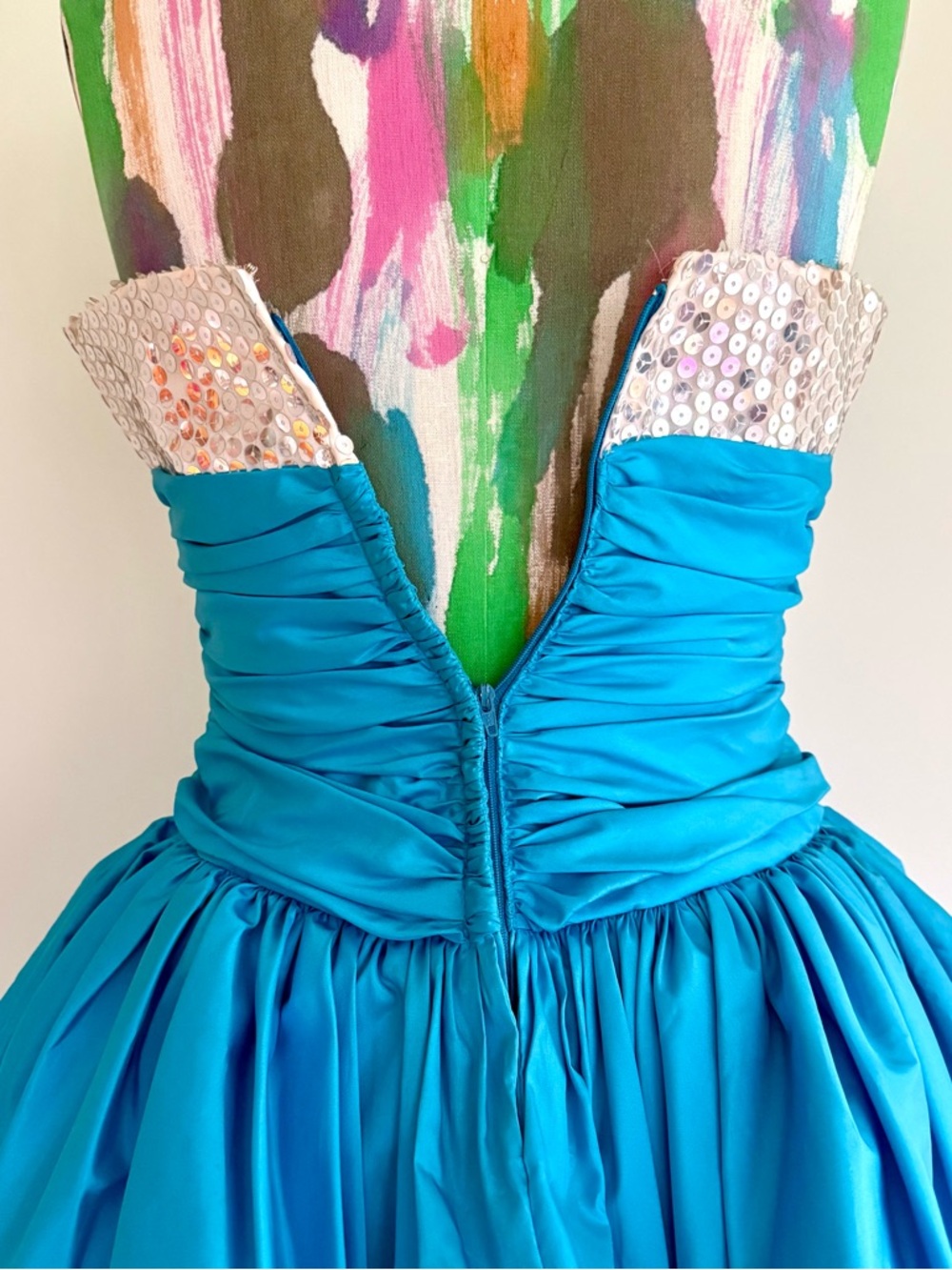 🐬VINTAGE 80s Alyce Designs Sequin Taffeta Peplum Prom Gown Dress - Picture 9 of 11